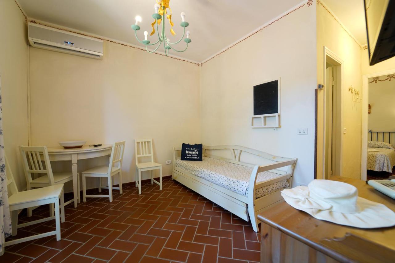 Residence Le Acacie Каполивери Екстериор снимка