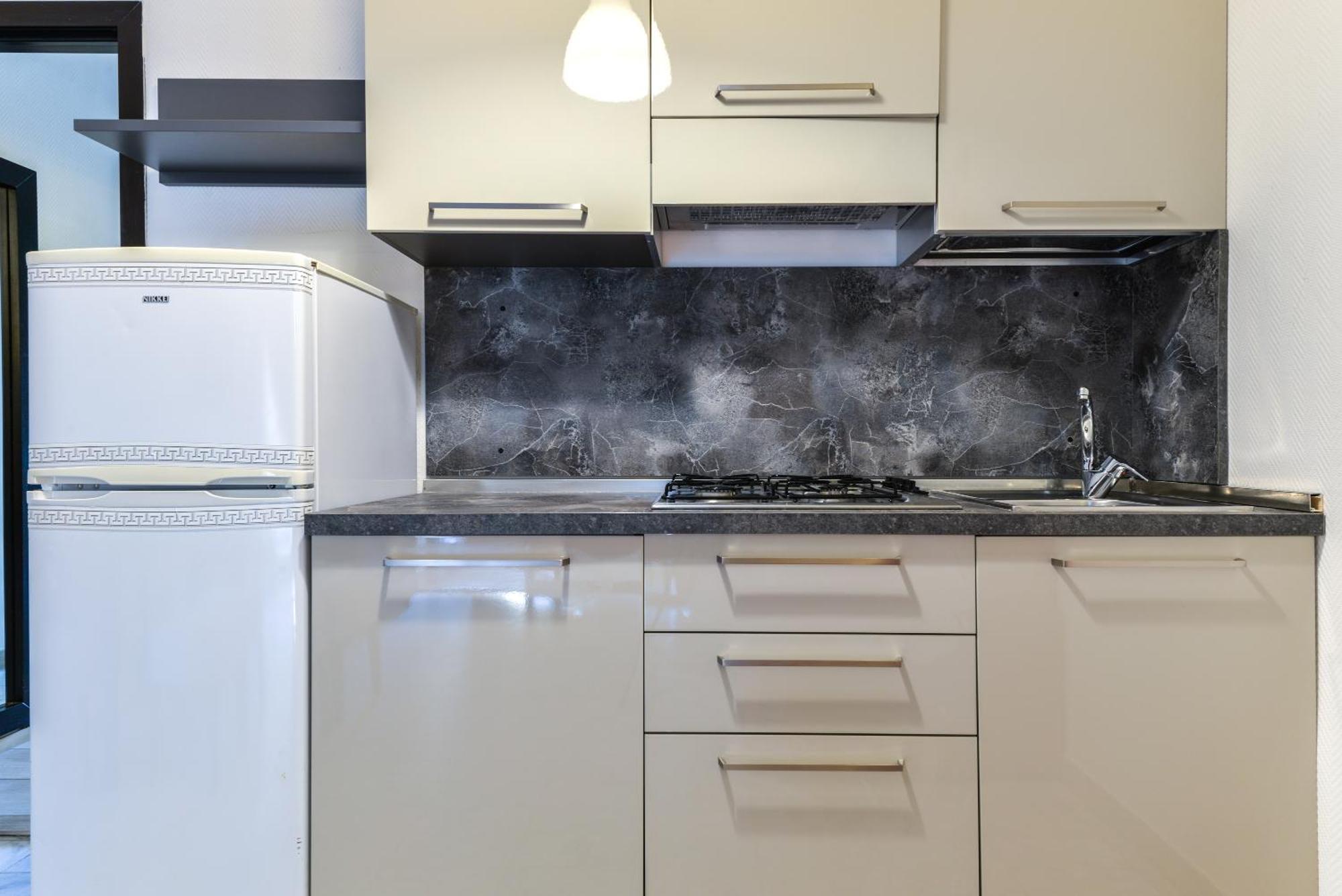 Residence Le Acacie Каполивери Екстериор снимка