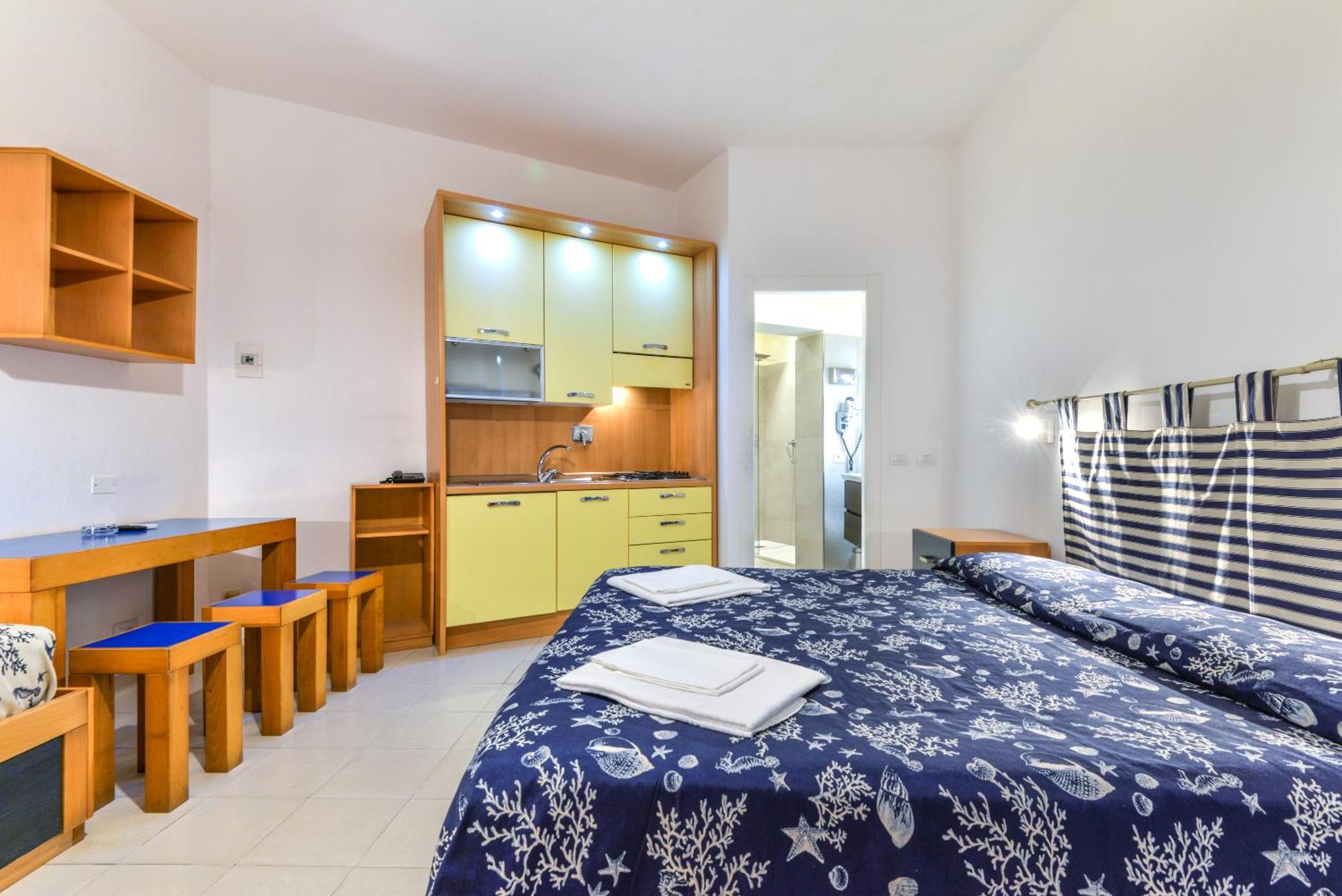 Residence Le Acacie Каполивери Екстериор снимка